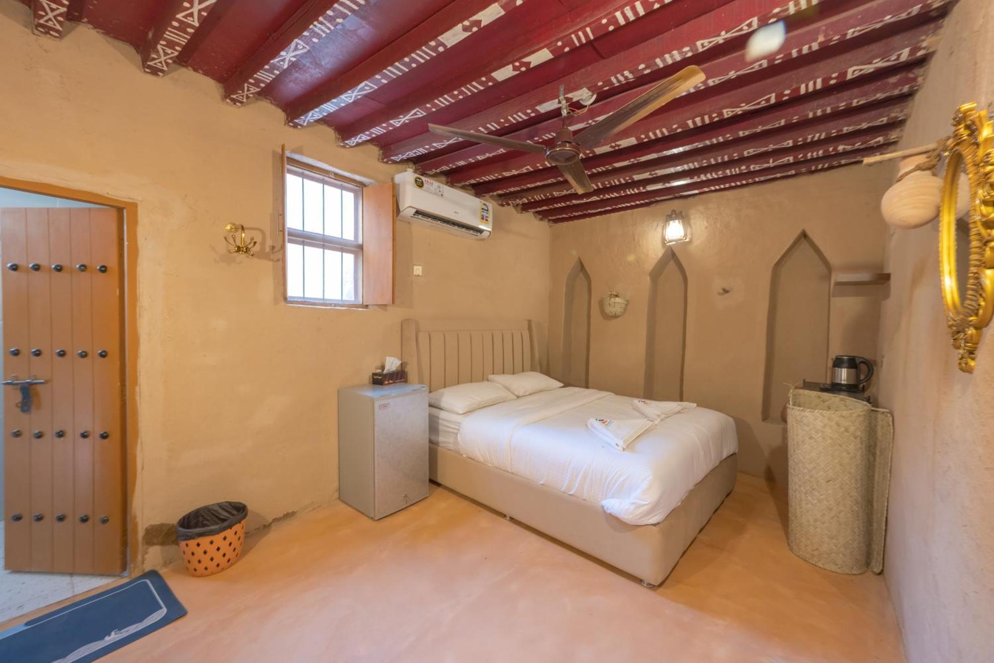 بيت نُزل السلام Bait Salam Inn Al Ḩamrāʼ Eksteriør bilde