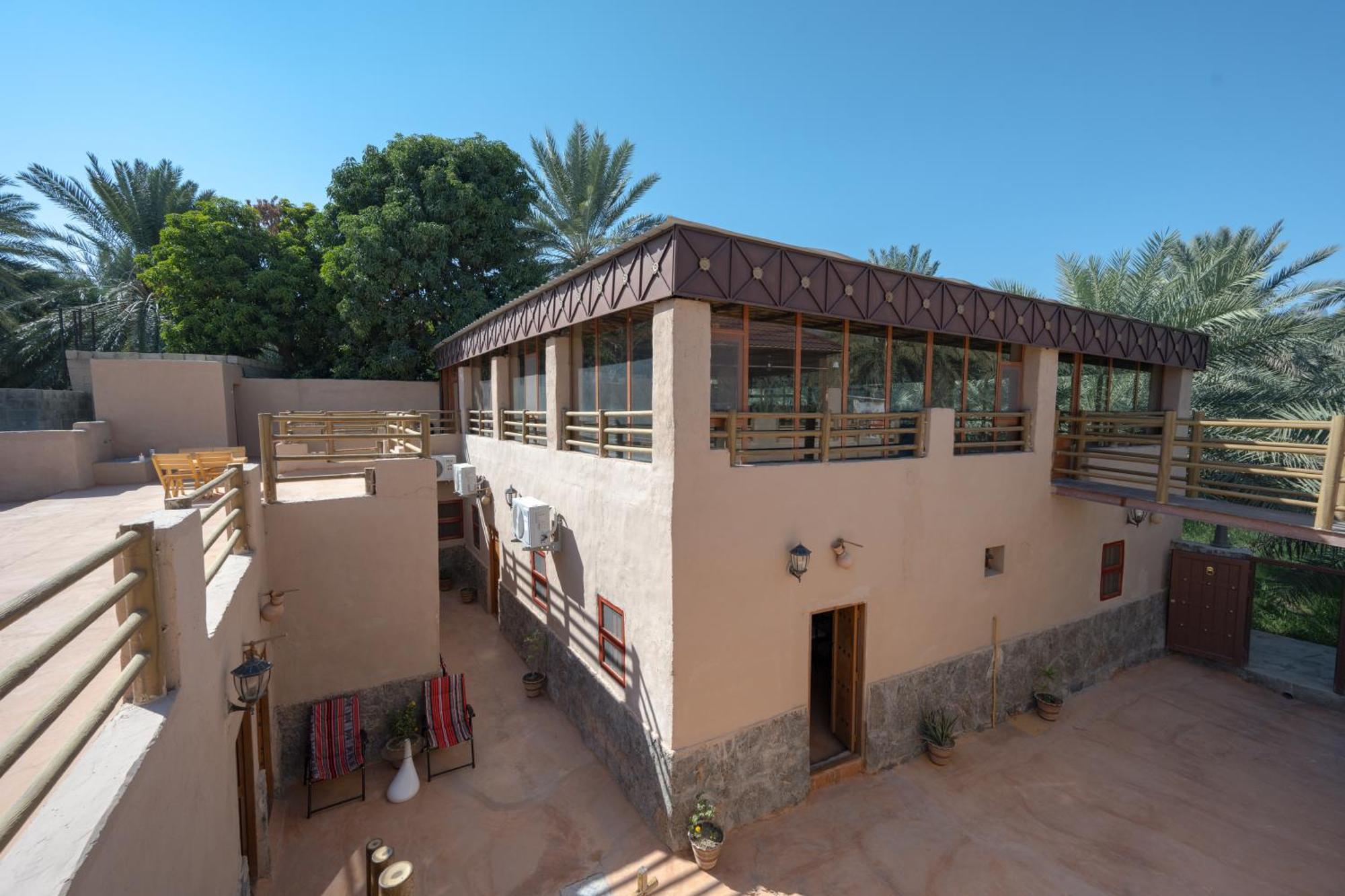 بيت نُزل السلام Bait Salam Inn Al Ḩamrāʼ Eksteriør bilde